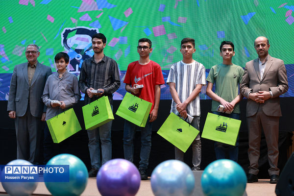 اختتامیه «مسابقه ملی هوش مصنوعی دانش‌آموزی» 