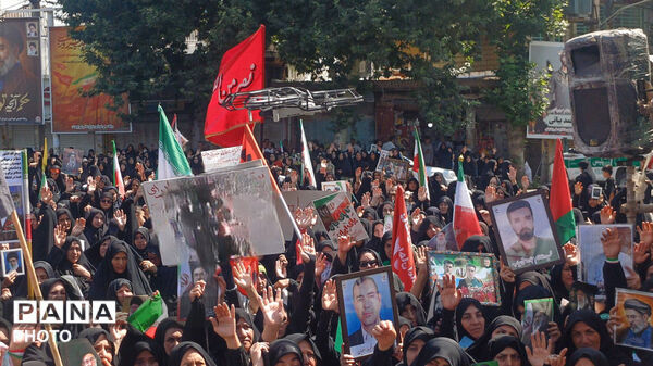 روزی که تاریخ اشک می‌ریزد؛ تشییع شکوهِ بی‌مانند رهبر شهید