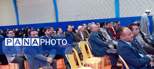 نواختن زنگ سپاس معلم در شهر آشخانه