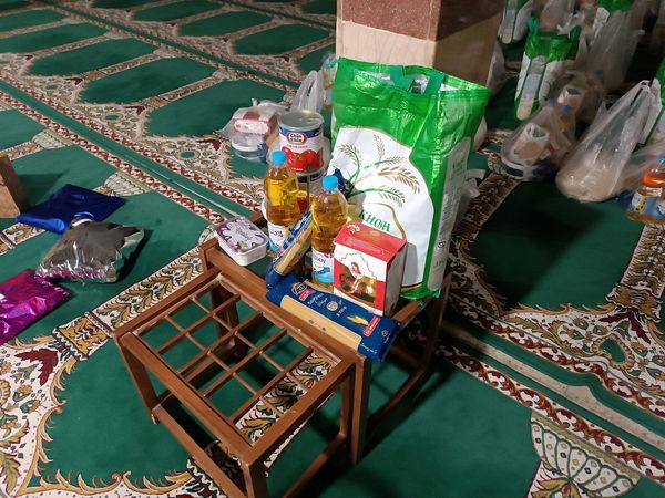 اهدای بسته‌های معیشتی به نیازمندان در ناحیه ۲ کرج
