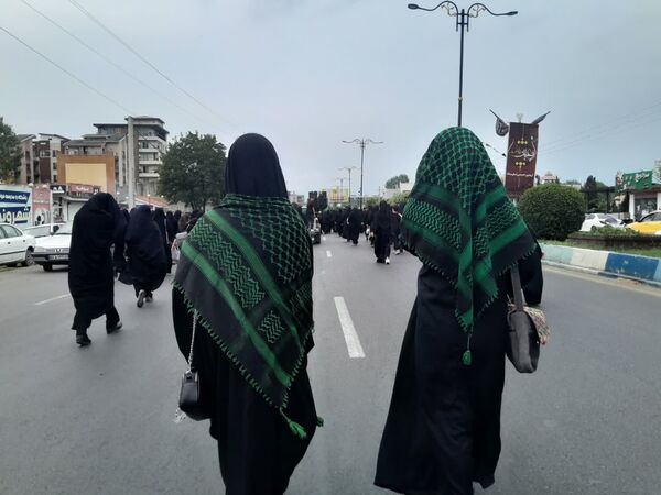پیاده‌روی جاماندگان اربعین حسینی در نور 
