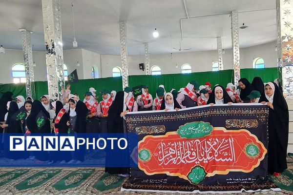 طرح "لاله‌های روشن"  در دبستان نجمه فیروزکوه 