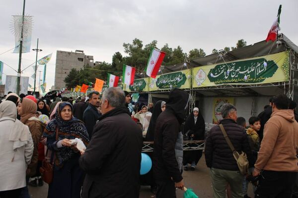شادپیمایی خانوادگی جشن نیمه شعبان در قم