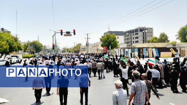 راهپیمایی خشم و نصر در بندرعباس