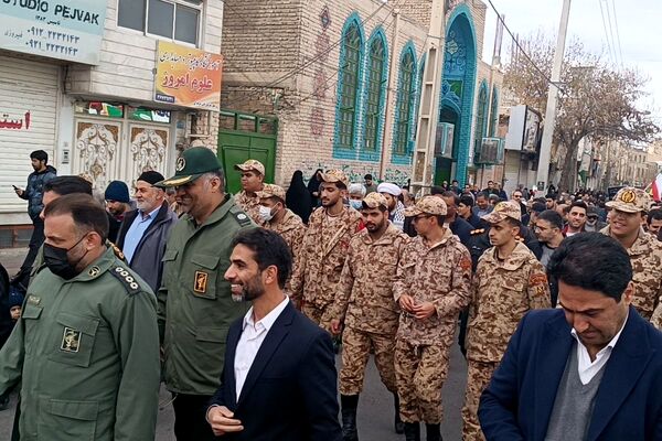 شور انقلابی در پیشوا، همه یکصدا برای ایران در 22 بهمن