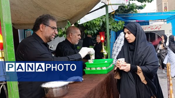 چهلم سردار حاجی‌زاده و فرزندان شهدا در منطقه ۱۷