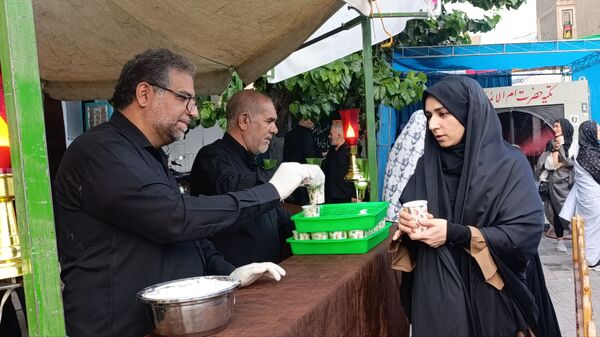 چهلم سردار حاجی‌زاده و فرزندان شهدا در منطقه ۱۷