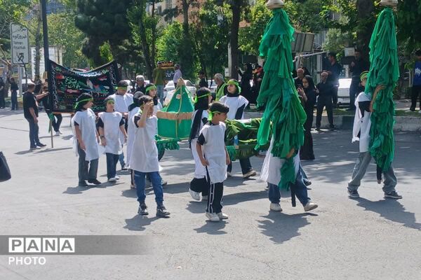 طنین صدای «یا حسین» در آسمان شهر