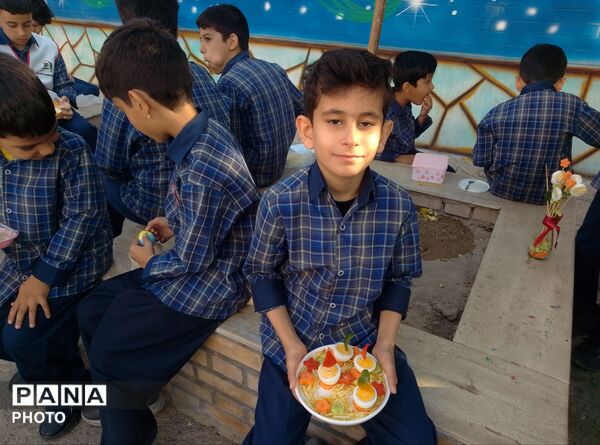  جشنواره روز جهانی تخم مرغ در مدرسه شاهد شهید محمد جنیدی پیشوا