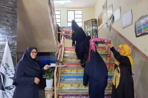 رویش جوانه‌ها در مدرسه شهید همت؛ شروعی شیرین برای پایه هفتم