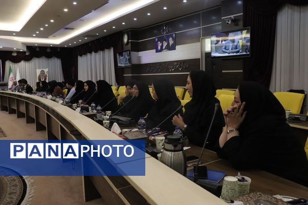 اختتامیه سیزدهمین جشنواره تجارب برتر تربیتی و یازدهمین جشنواره الگوهای تدریس برتر درس تفکر و سبک زندگی آذربایجان شرقی