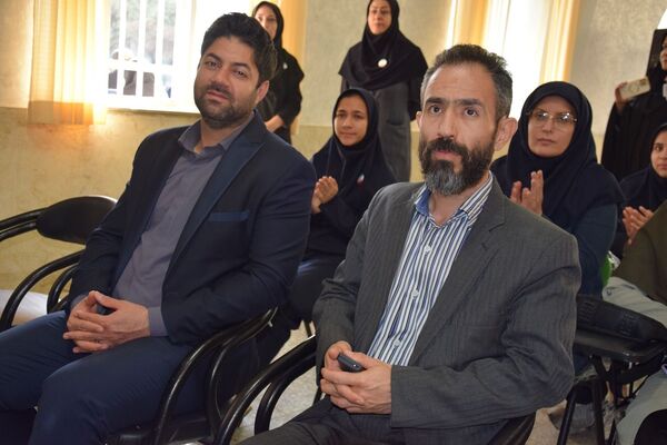 آیین متمرکز استانی انتخابات شورای دانش‌آموزی در دبیرستان شاهد شهید کلانتری ناحیه 1 کرج 