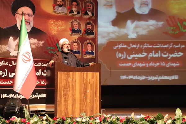 مراسم گرامیداشت سالگرد رحلت امام خمینی(ره) با حضور فرهنگیان تبریز