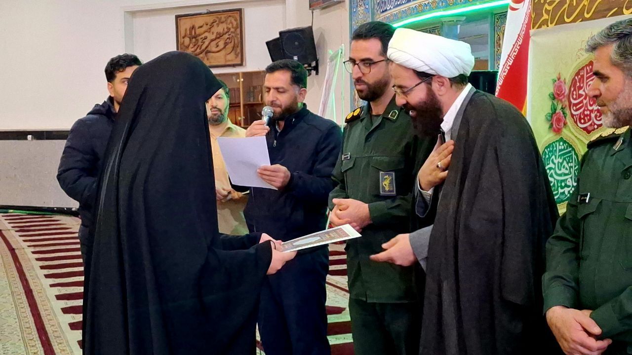 نماز، محور تربیت و تعالی دانش‌آموزان لالجین