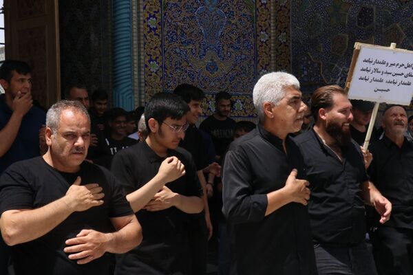 آسمان حرم مطهر رضوی غرق در نوای علمدار نیامد