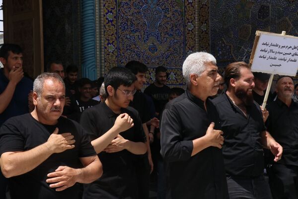 آسمان حرم مطهر رضوی غرق در نوای علمدار نیامد
