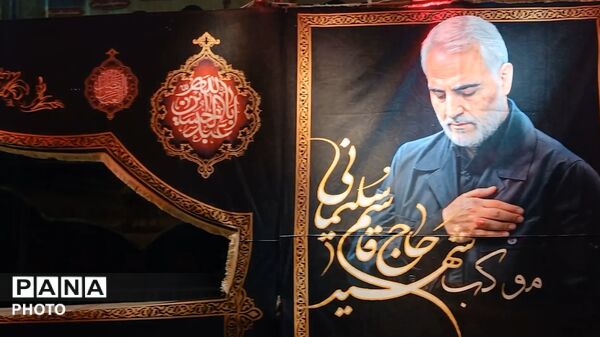 روایتِ اشک و بیرق در میدان امام (ره) خرم‌ آباد
