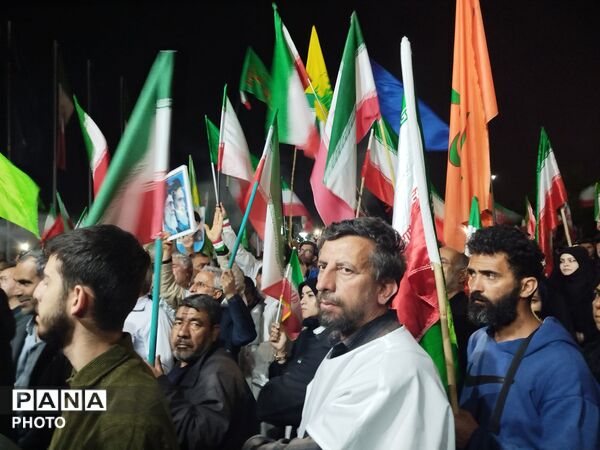 حضور باشکوه مردم کرج در تجمعات شبانه 