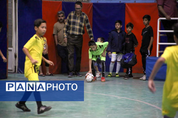 اولین دوره مسابقات فوتسال پسران همکار شهرداری مشهد