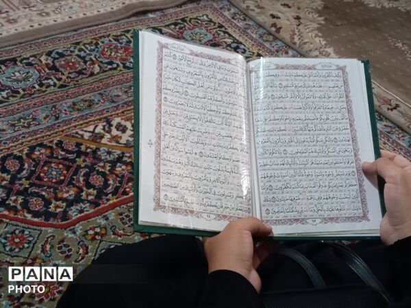 حضور پرشور مردم درگزین در مراسم گرامیداشت رهبر شهید