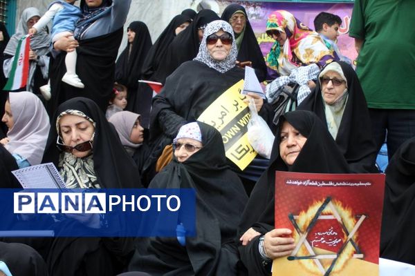 تجمع بزرگ دانش‌آموزان و فرهنگیان در حمایت از مردم مظلوم غزه و فلسطین