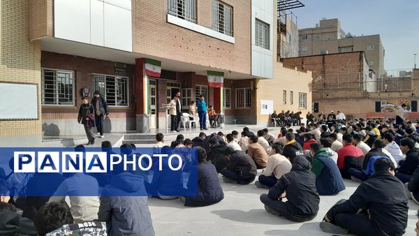 جشن میلاد امام علی (ع) و روز پدر در مدرسه ابوریحان بیرونی 