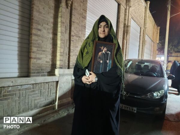 نیشابور  در آغوش باران؛ قصه دلدادگی مردم در مسجد جامع 