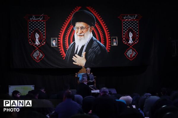  مراسم دهه سوم محرم و بزرگداشت «رهبر شهید» در ابرکوه