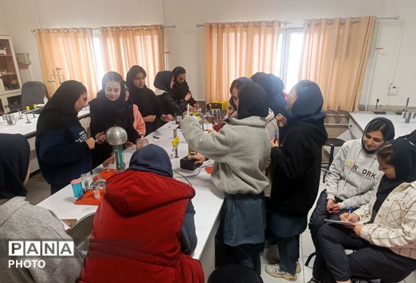 کارگاه علمی،آموزشی دانش‌آموزان دبیرستان اهل‌البیت(ع) ناحیه ۴ کرج