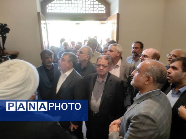 نشست اعضاء کمیسیون برنامه و بودجه مجلس شورای اسلامی در زیارتگاه شهید آیت الله مدرس(ره)