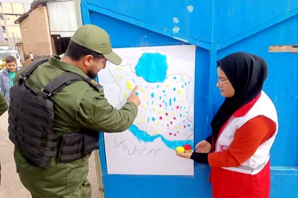 مردم شهرستان خانمیرزا در راهپیمایی ۲۲ بهمن وحدت را به نمایش گذاشتند
