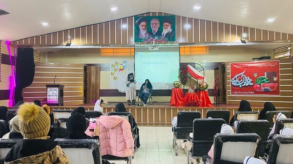 جشن صمیمانه شب یلدا  مدرسه شهید ابراهیمی باخرز