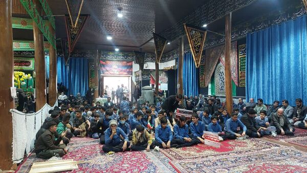 راهپیمایی یوم الله ۱۳ آبان در بلده مازندران
