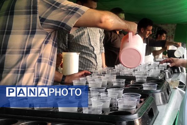 مردم شیراز باری دیگر به صحنه آمدند  و وعده صادق ۳ و عید غدیرخم را جشن گرفتند