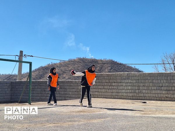 رقابت مسابقه داژبال دانش‌آموزان شلیل و ملک‌شیر