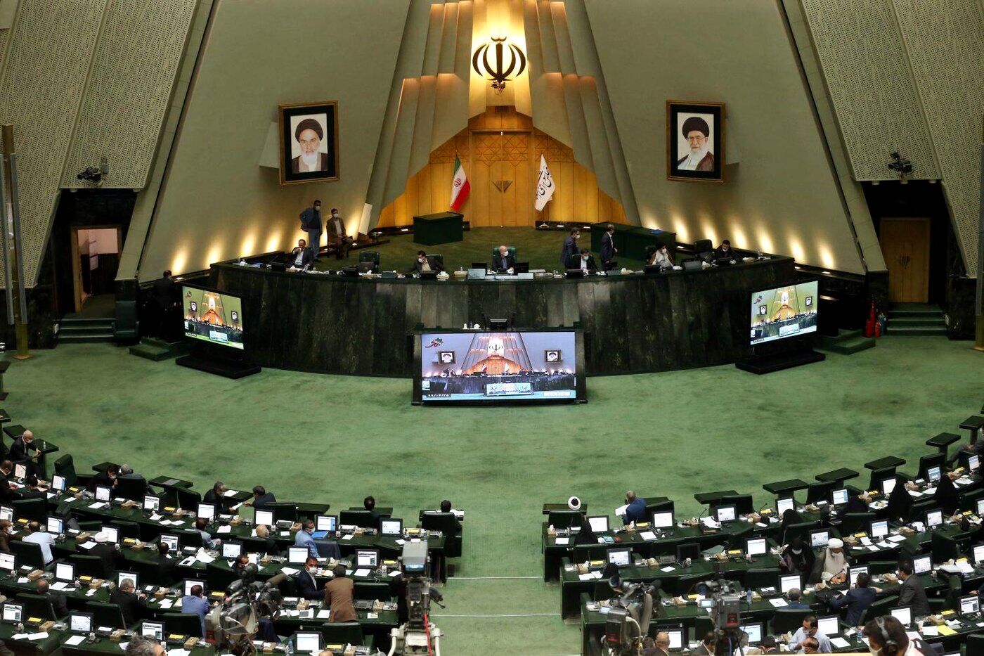 ناظران هیأت رئیسه مجلس دوازدهم در سال دوم انتخاب شدند