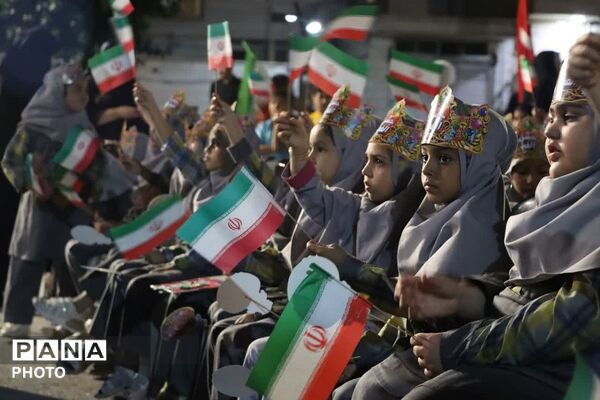 جشن الفبا و ایستادگی در تجمعات شبانه مردمی قلعه نو
