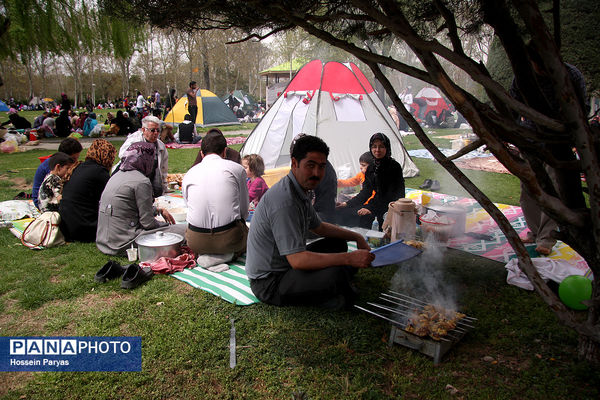 ۱۳ فروردین روز دوستی با طبیعت