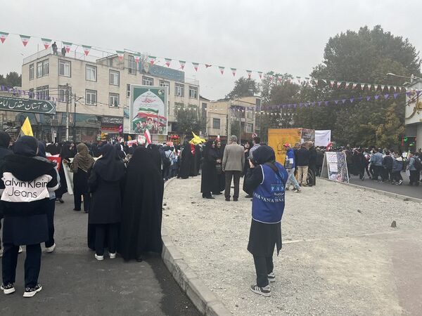 حضور پرشور دانش‌آموزان البرزی در راهپیمایی 13 آبان 