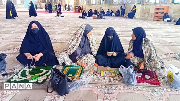 نماز جمعه عبادی و سیاسی در مصلی یاسوج