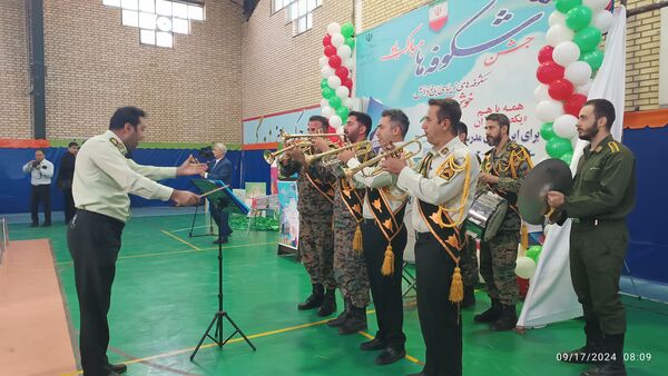 برگزاری مراسم جشن شکوفه‌ها در زنجان