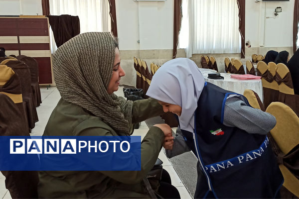 مراسم تجلیل وتقدیر از دانش‌آموز خبرنگاران پانا آباده توسط رئیس سازمان دانش‌آموزی استان فارس