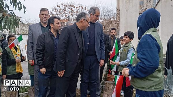 دانش‌آموزان گرگانی نهال عشق به وطن کاشتند