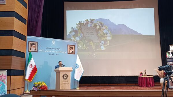 همایش بزرگداشت هفته کتاب و کتابخوانی در شهرستان ایلام