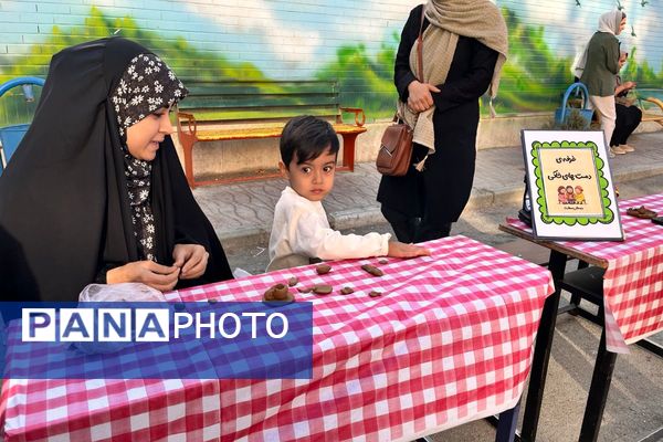 مهد اولیا؛ ابتکار خلاقانه معاون پرورشی دبستان سعادت برای مشارکت ویژه اولیا با کادر مدرسه