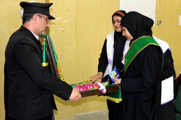 ۴۰۰ نفر از دختران پیشتاز بندرخمیر، پرچم امام مهربانی را به آغوش کشیدند