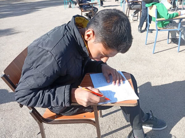 برگزاری آزمون جامع در دبیرستان مهندس حمیدیا