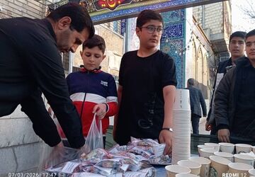 موکب دانش‌آموزی و فرهنگیان در بزرگداشت امام شهیدم
