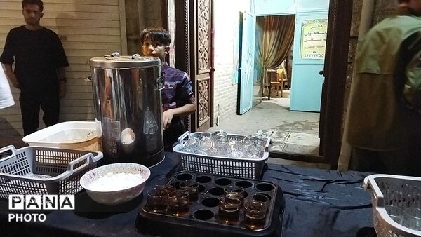 چایخانه حوزه علمیه گلشن آماده خدمت به سنگربان نیشابوری 