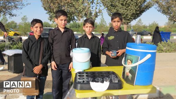 تنوع موکب های خدمت رسانی به دلدادگان پیاده روی اربعین حسینی در قم